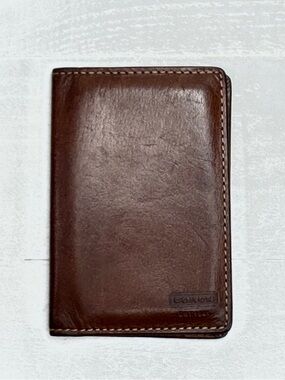 Coach Brown Leather Bi-Fold Wallet Slim Classic Minimalist
